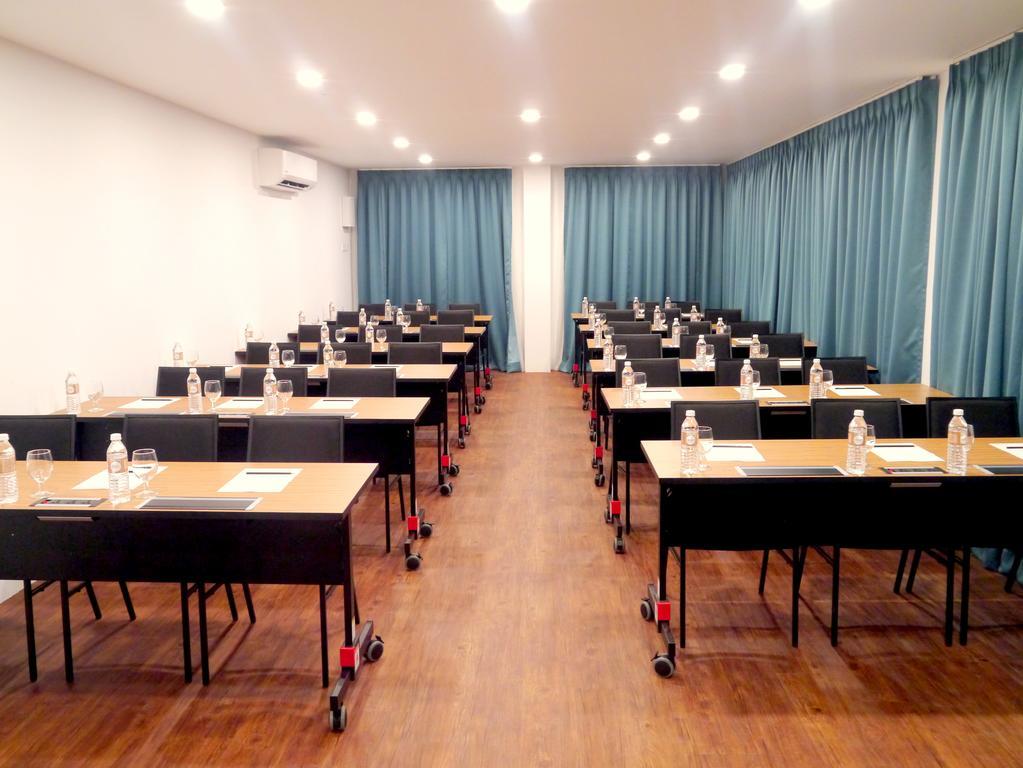 Dash Box Hotel Cyberjaya Bagian luar foto