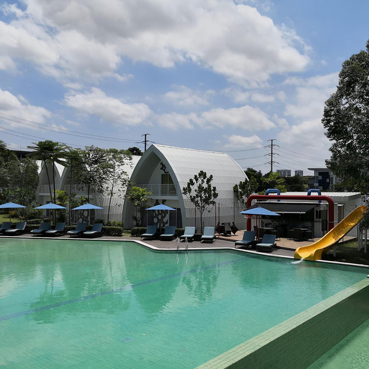 Dash Box Hotel Cyberjaya Bagian luar foto